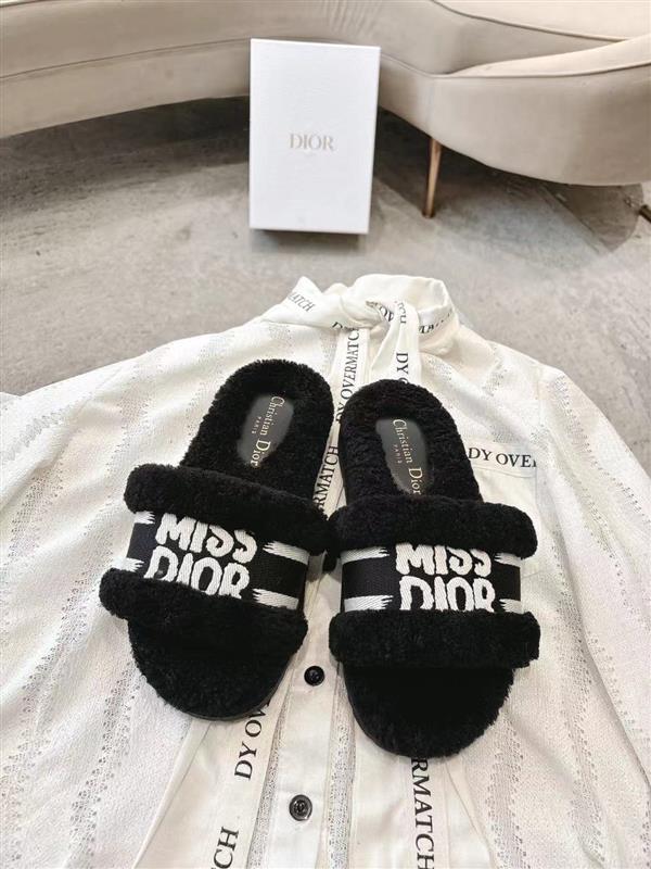 2025112818431969 220